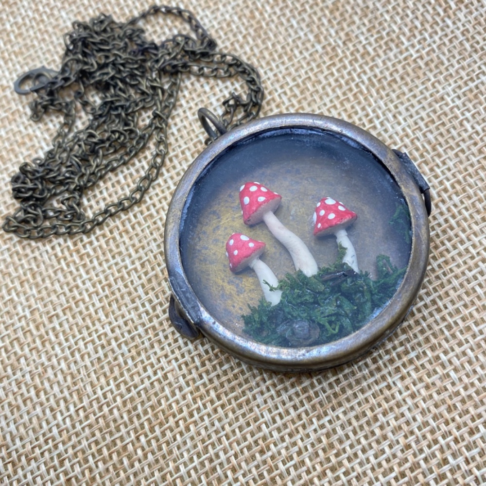 Red Spotted Amanita Mushrooms Cottagecore Naturecore Necklace Fairycore Upcycled - Picture 2 of 9